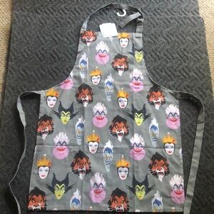 Disney Villains Gray Apron